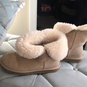 UGG ankle boots 👢